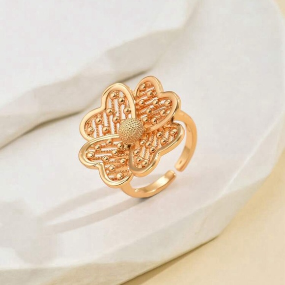 Flower Decor Open Ring - Picture 3 of 4